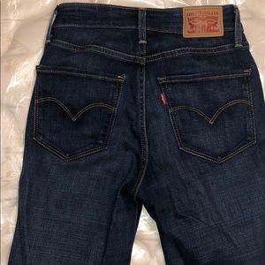 Levi’s 721 high rise Jean 26